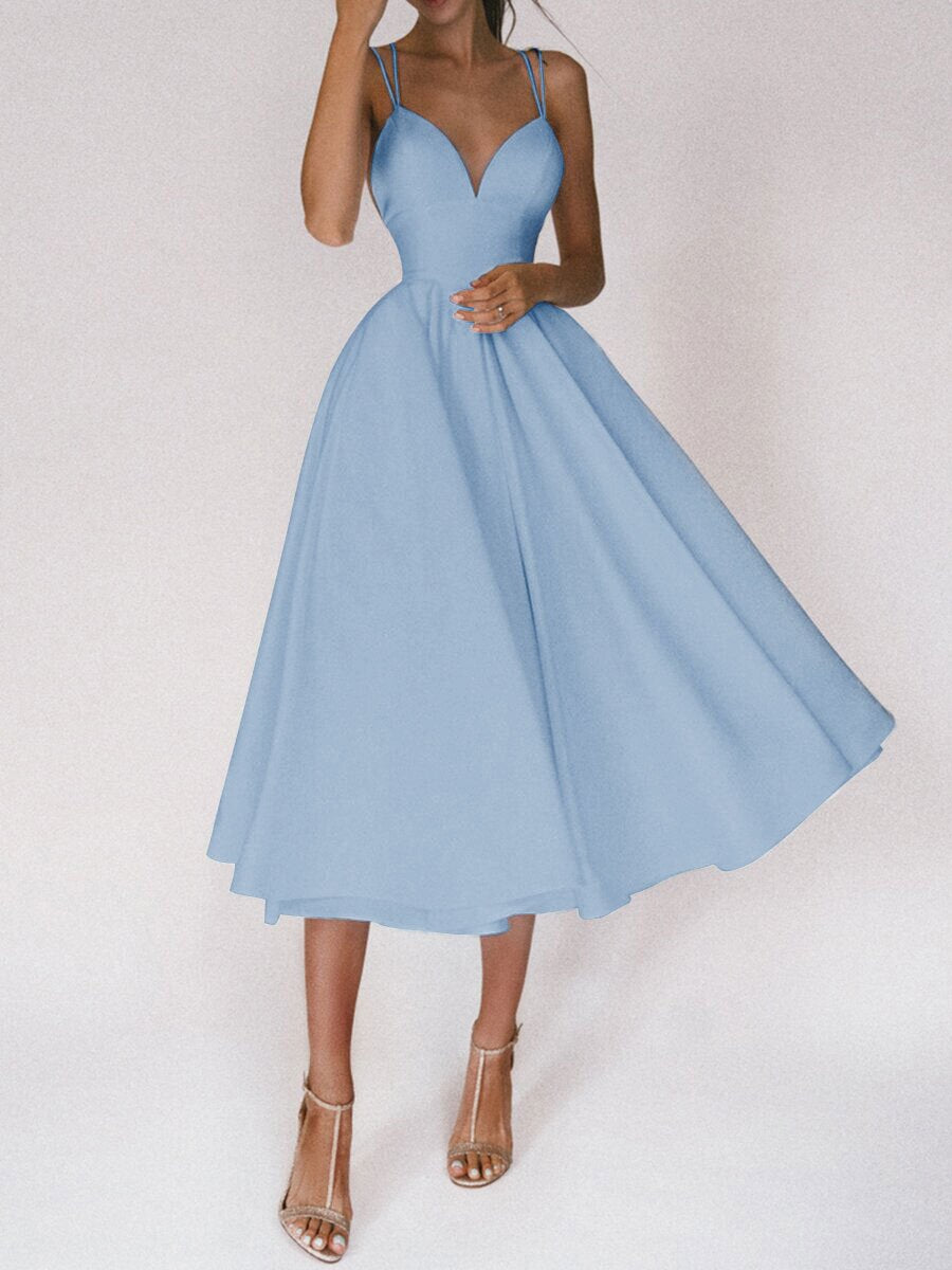 Valenzora | Spaghetti strap sleeveless V-neck solid color flared midi dress