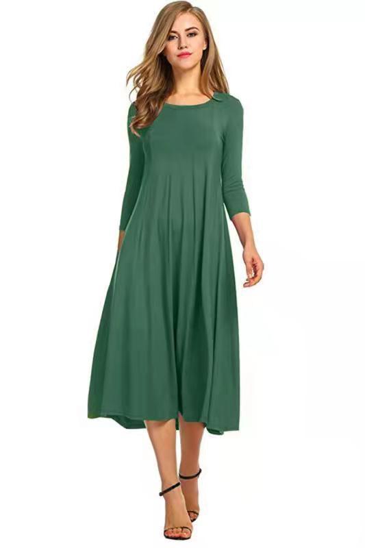 Valenzora | Square-neck 3/4-length solid-color midi dress