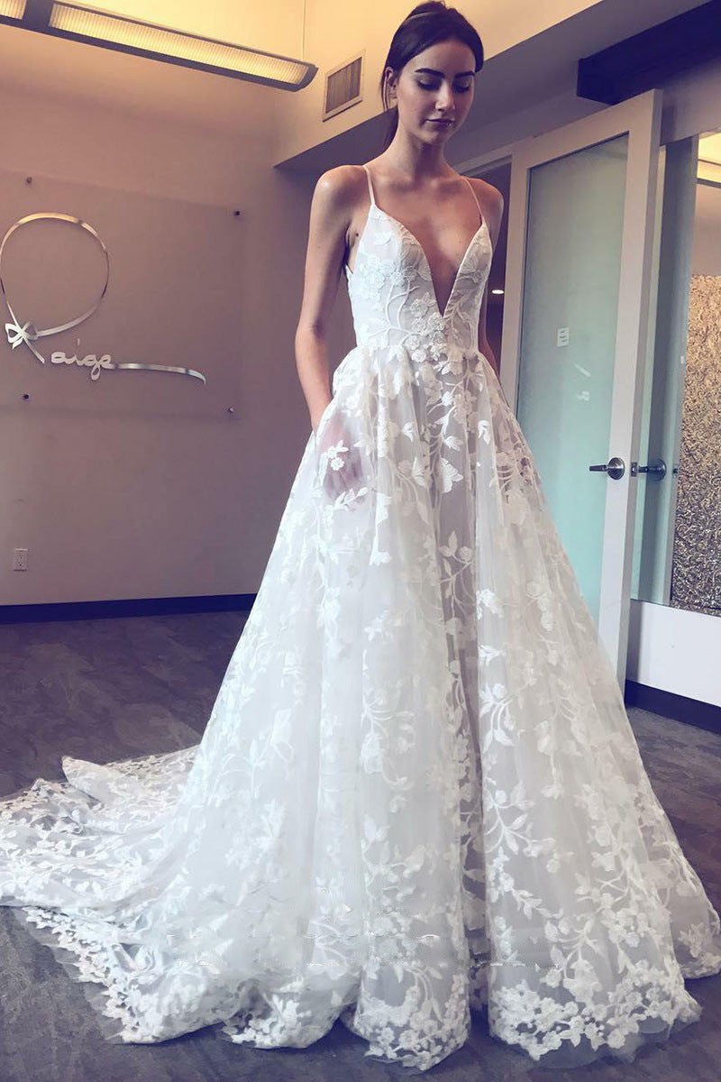 Women's wedding dress with deep V-neck and delicate lace, size