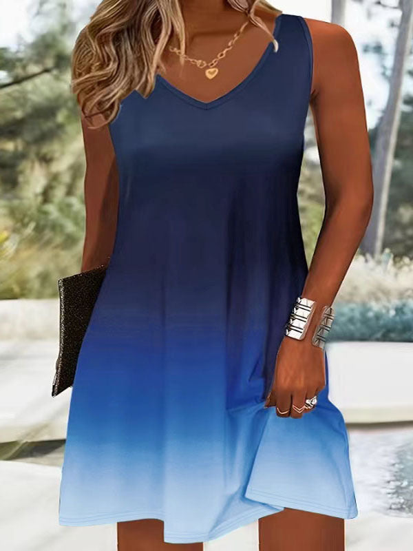 Women's summer V-neck dress in a fashionable ombre design, size S