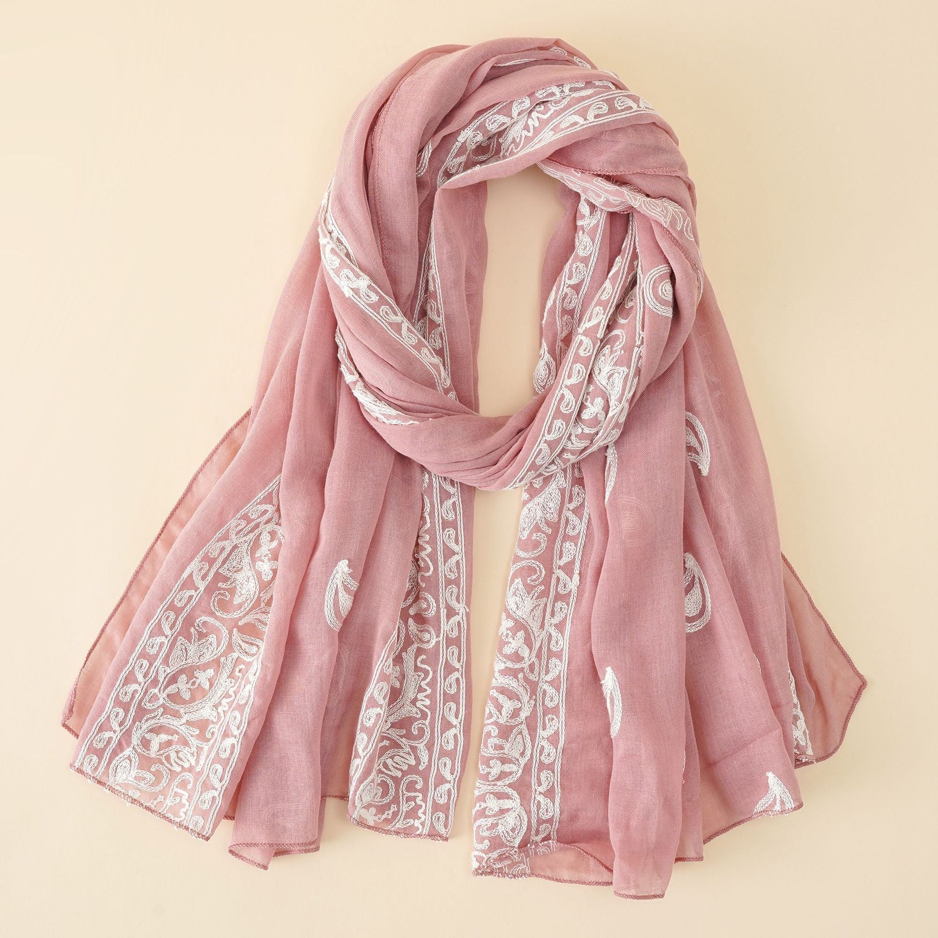 Women's elegant scarf made of high-quality chiffon with delicate embroidery, size [size missing]