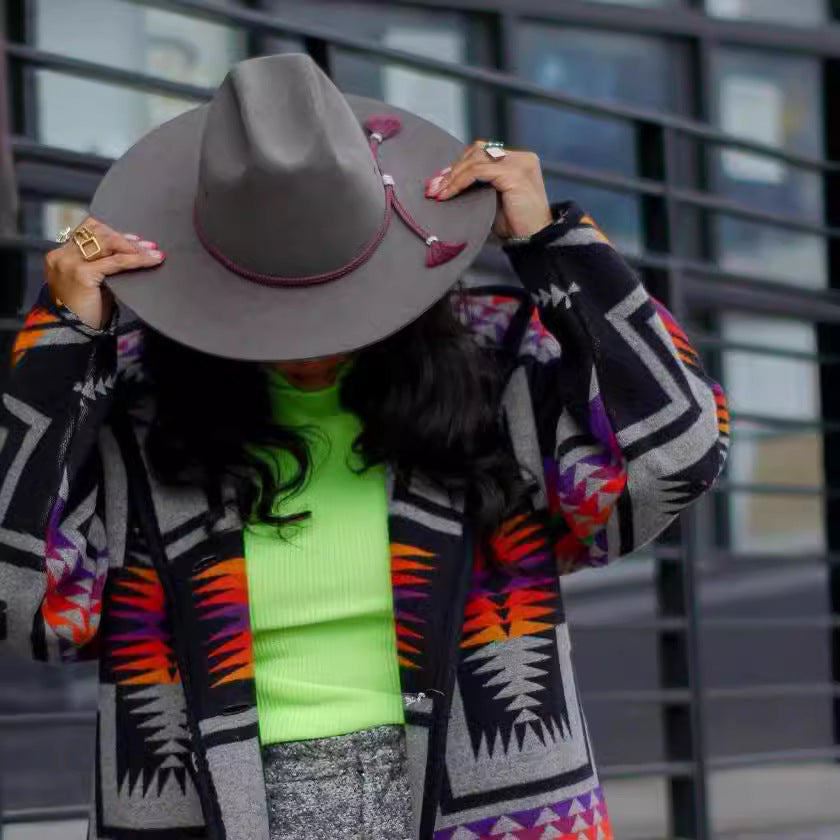 Damen-Longcardigan in buntem Ethno-Design und modernem Schnitt, Größe