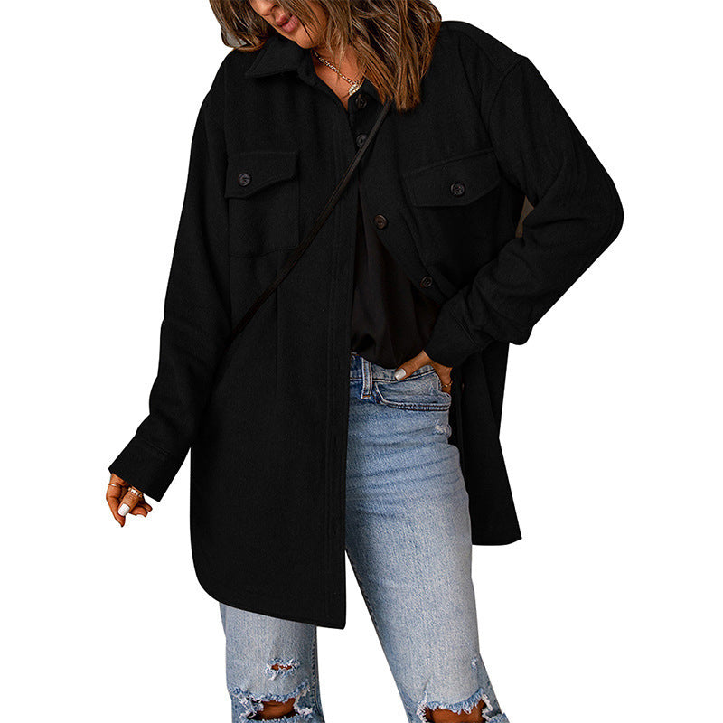 Women's plus-size shirt jacket with pockets and a relaxed fit, size S
