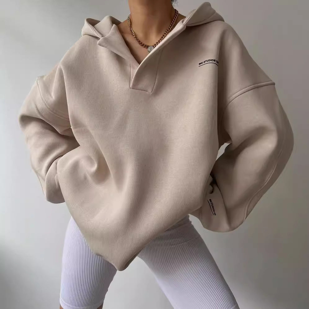 Women's oversized hoodie with kangaroo pocket and comfortable fit, size S