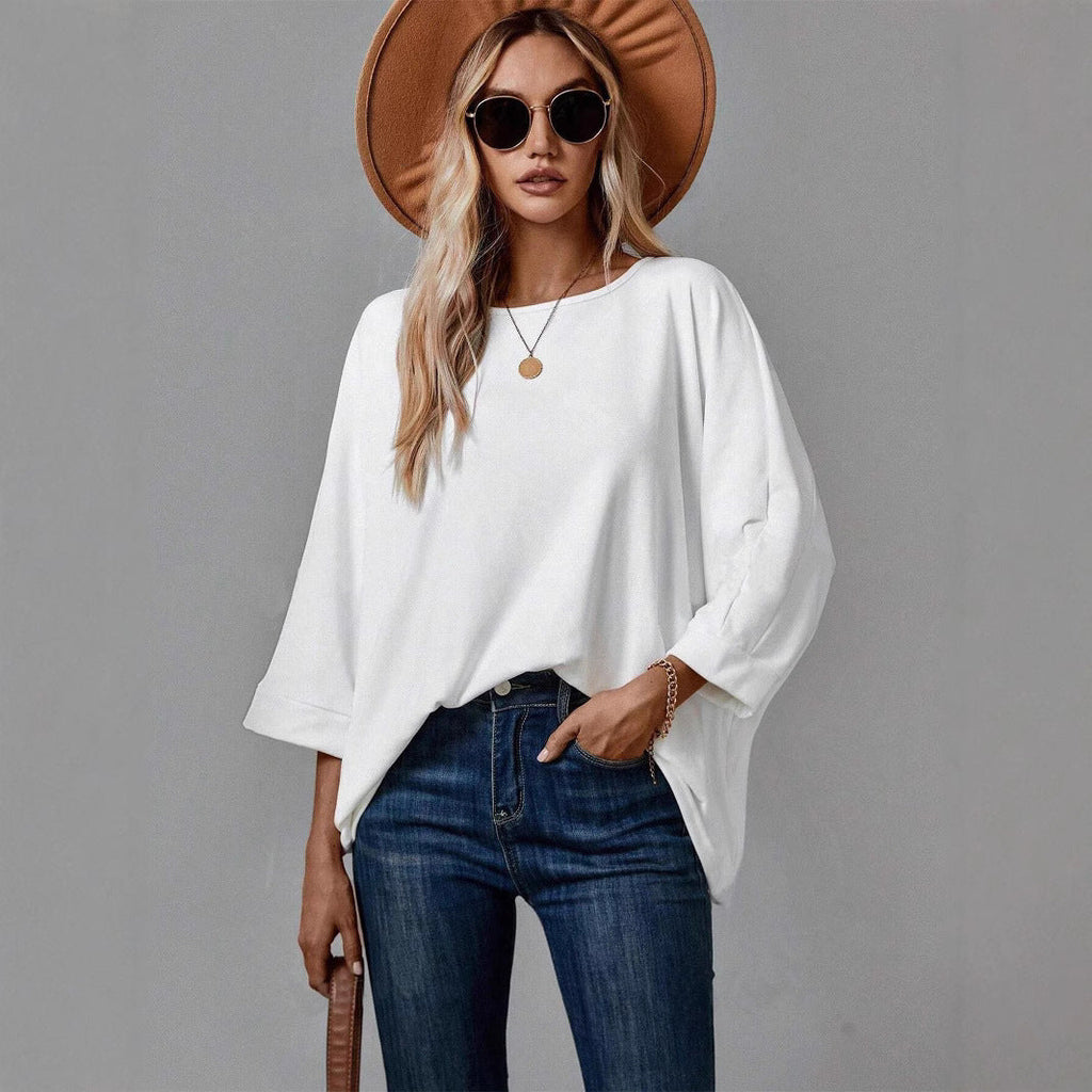 Women's oversized T-shirt with a loose fit and modern silhouette, size S