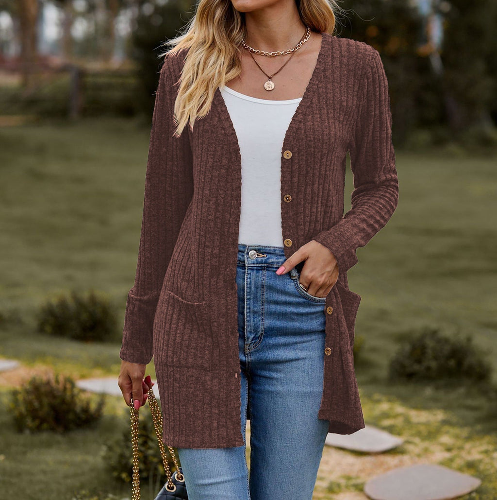 Damenstrickjacke mit elegantem Rippenmuster und praktischen Taschen, Größe