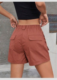 Women's cargo shorts with practical side pockets and a comfortable fit, size S