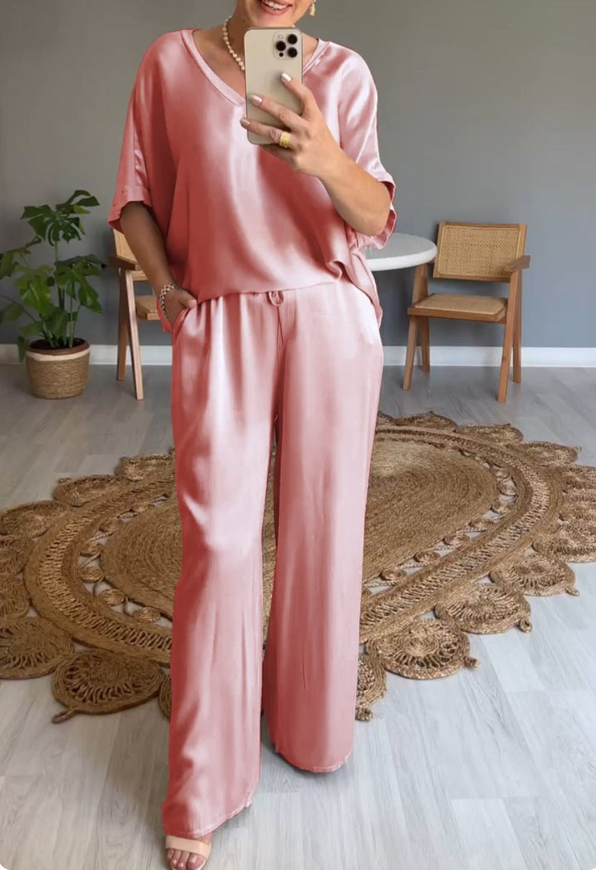 Valenzora | Solid color, silky V-neck casual suit
