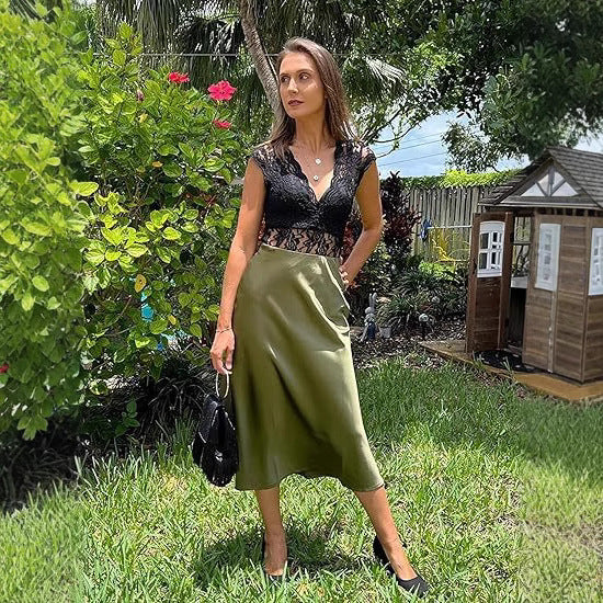 Eleganter Damen-Midirock aus Satinviskose mit fließendem Fall, Größe Valenzora