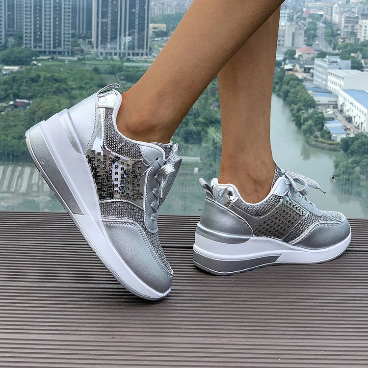 Damen-Sneaker mit modischen Metallic-Akzenten und atmungsaktiver Dämpfung, Größe S