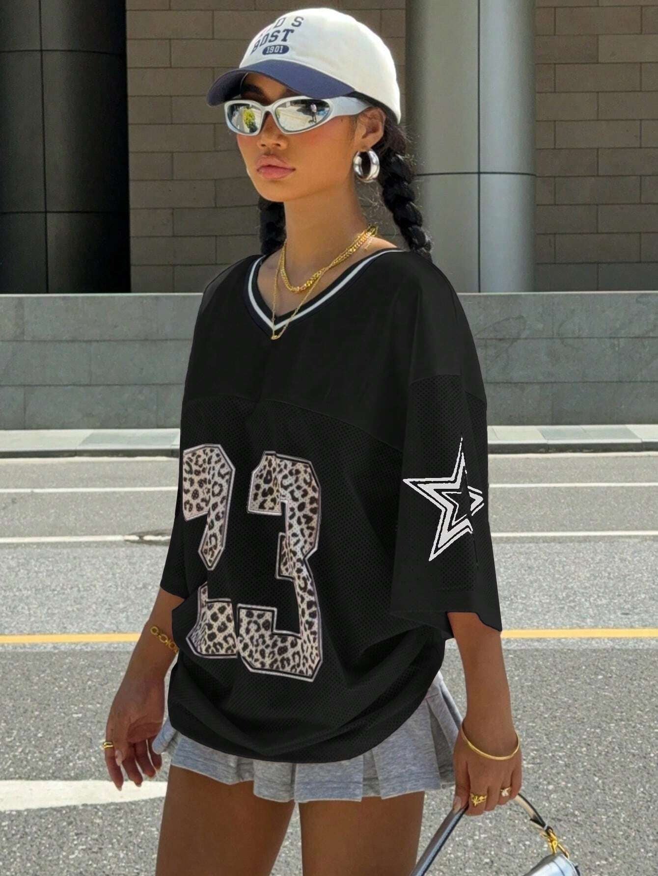 Valenzora | Jersey Shirt with Animal Print Sporty, Trendy & Streetstyle Ready