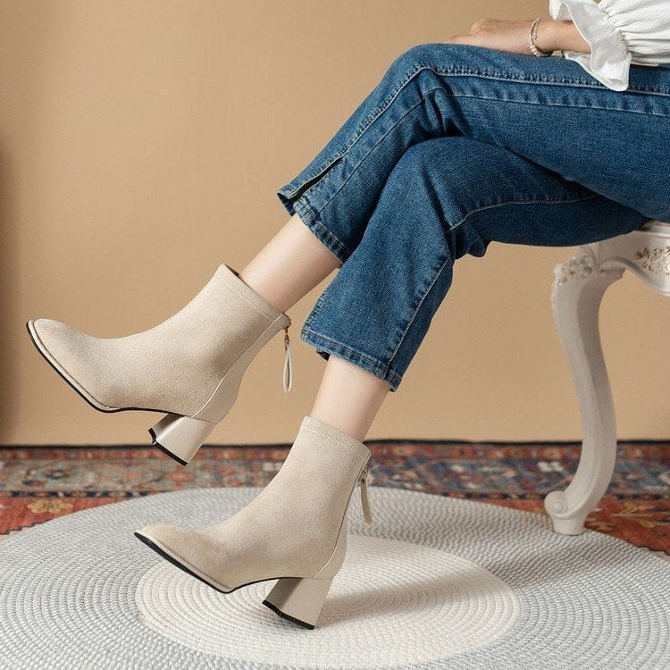 Women's ankle boots with elegant block heel and soft upper material, size Valenzora