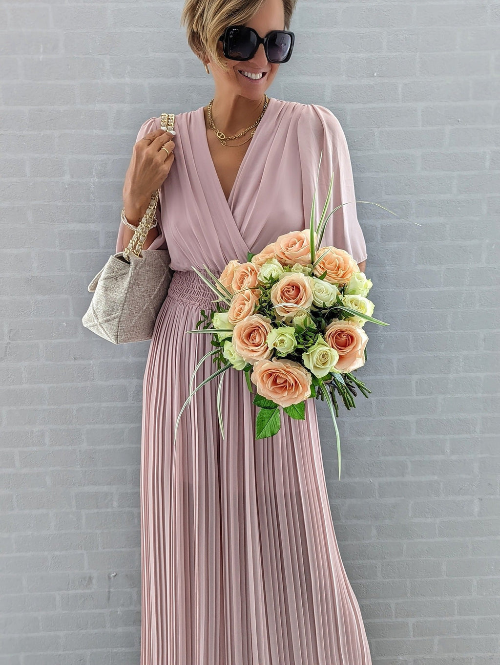 Women's elegant jumpsuit with deep V-neck and voluminous sleeves, size [size missing]