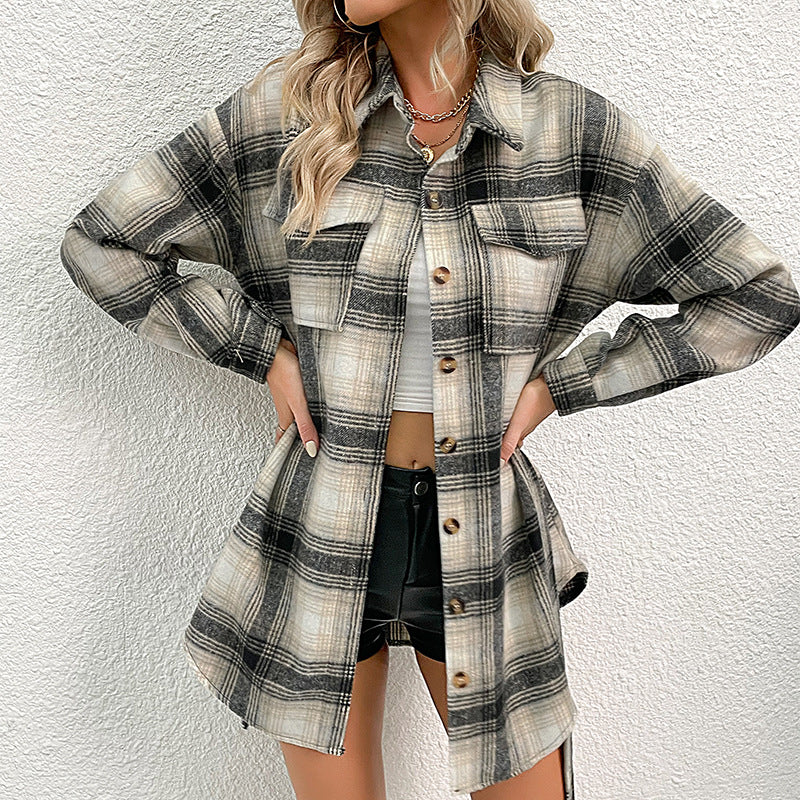 Women's casual overshirt jacket in a checked design with buttoned front, size S