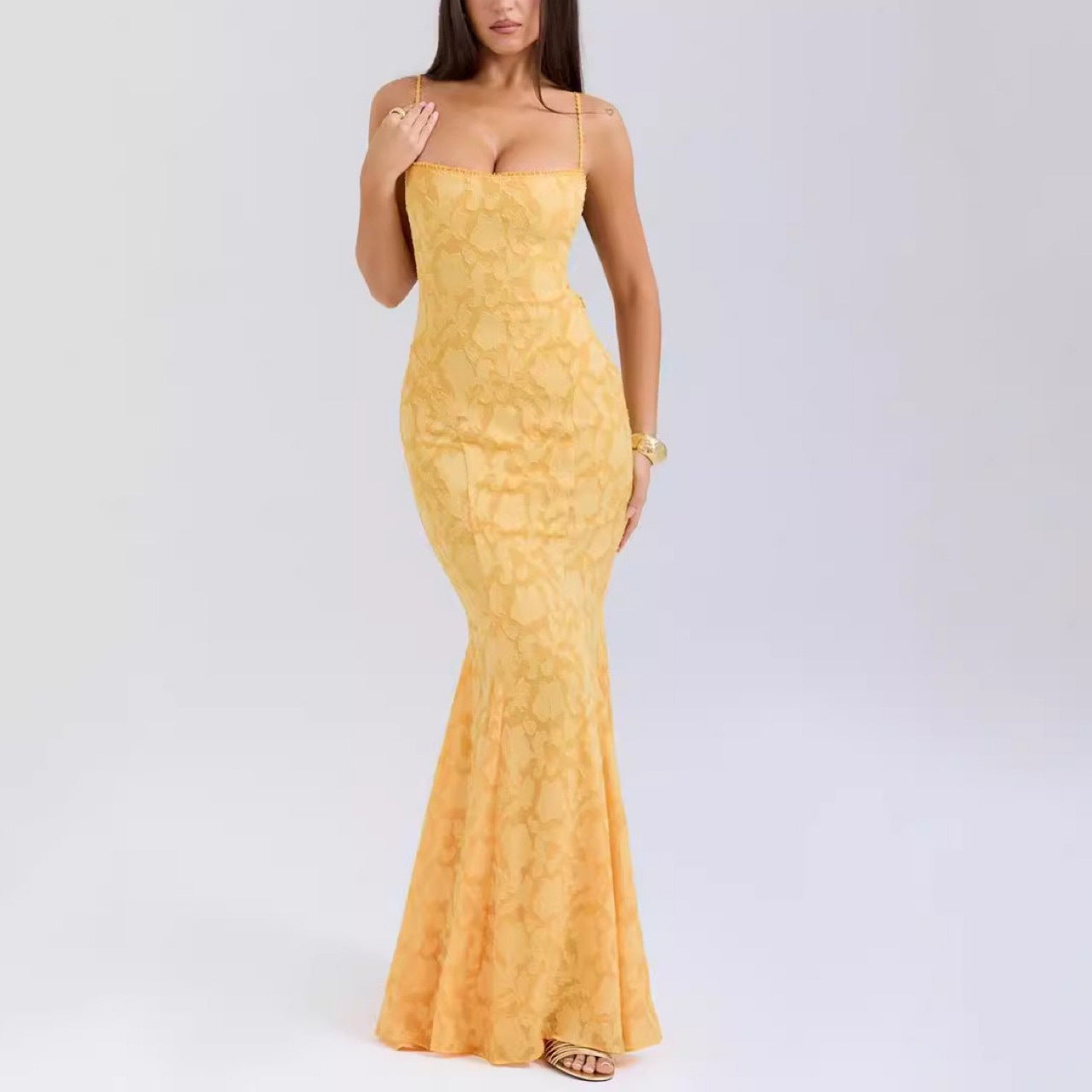 Valenzora | Niche Lace Spaghetti Strap Holiday Dress