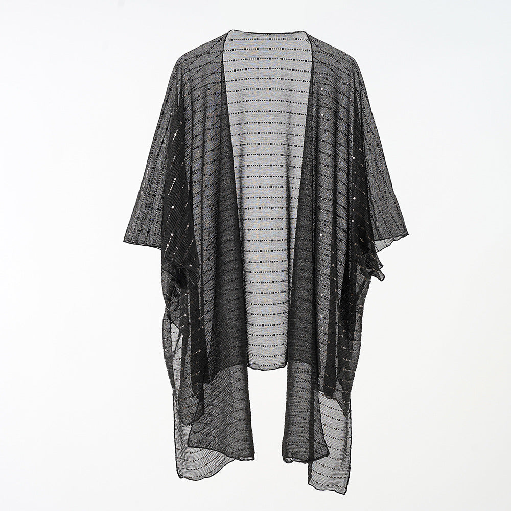 Eleganter Kaftanwickel für Damen mit feinem Häkeldesign und asymmetrischen Kanten, Größe Valenzora