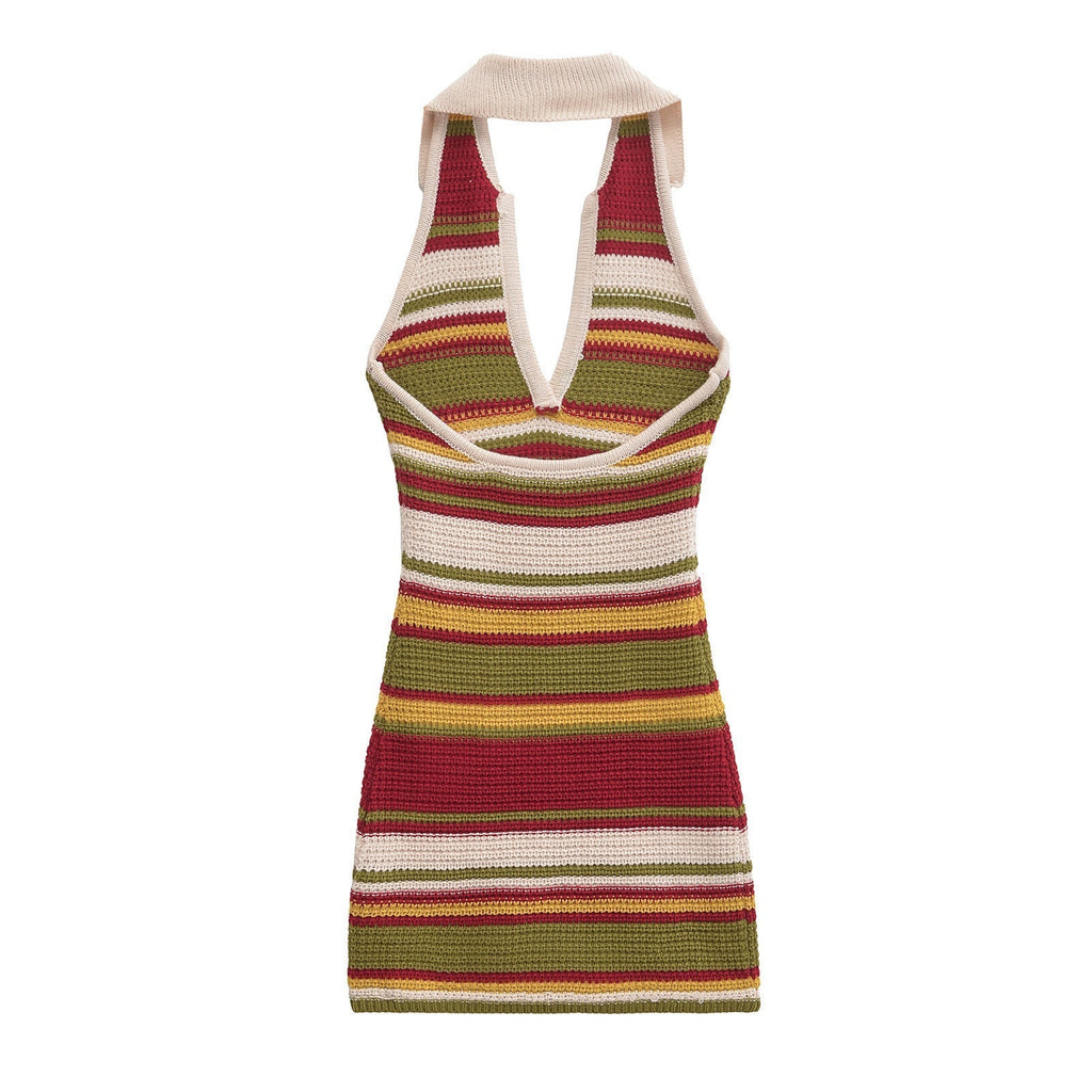 Women's knitted dress with deep V-neck and wide collar, size