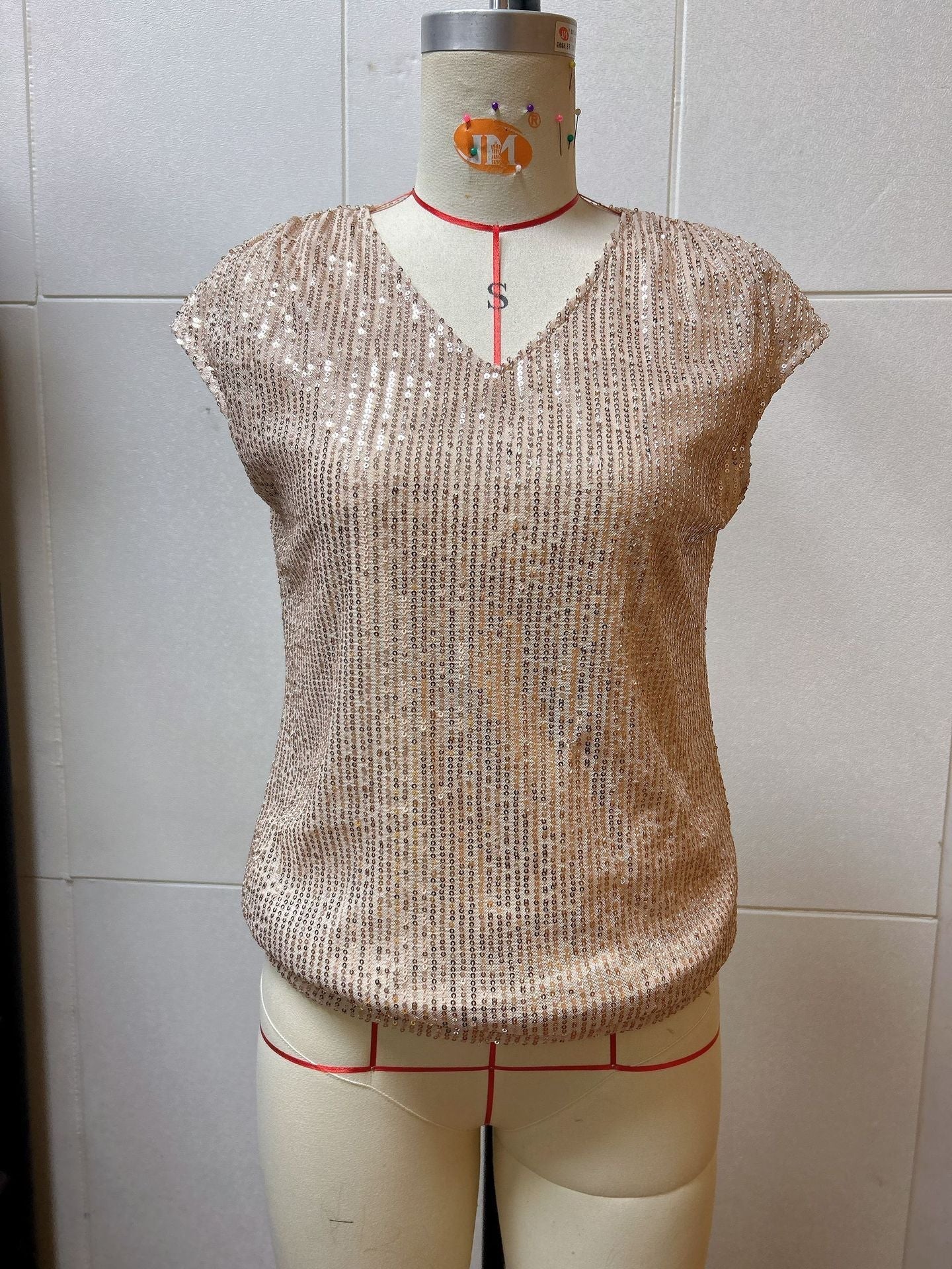 Glitzerndes Damen-Oberteil mit V-Ausschnitt und lockerem Schnitt, Größe [size missing]