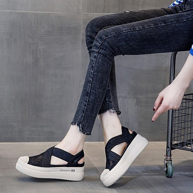 Valenzora | Casual sandals made of breathable mesh