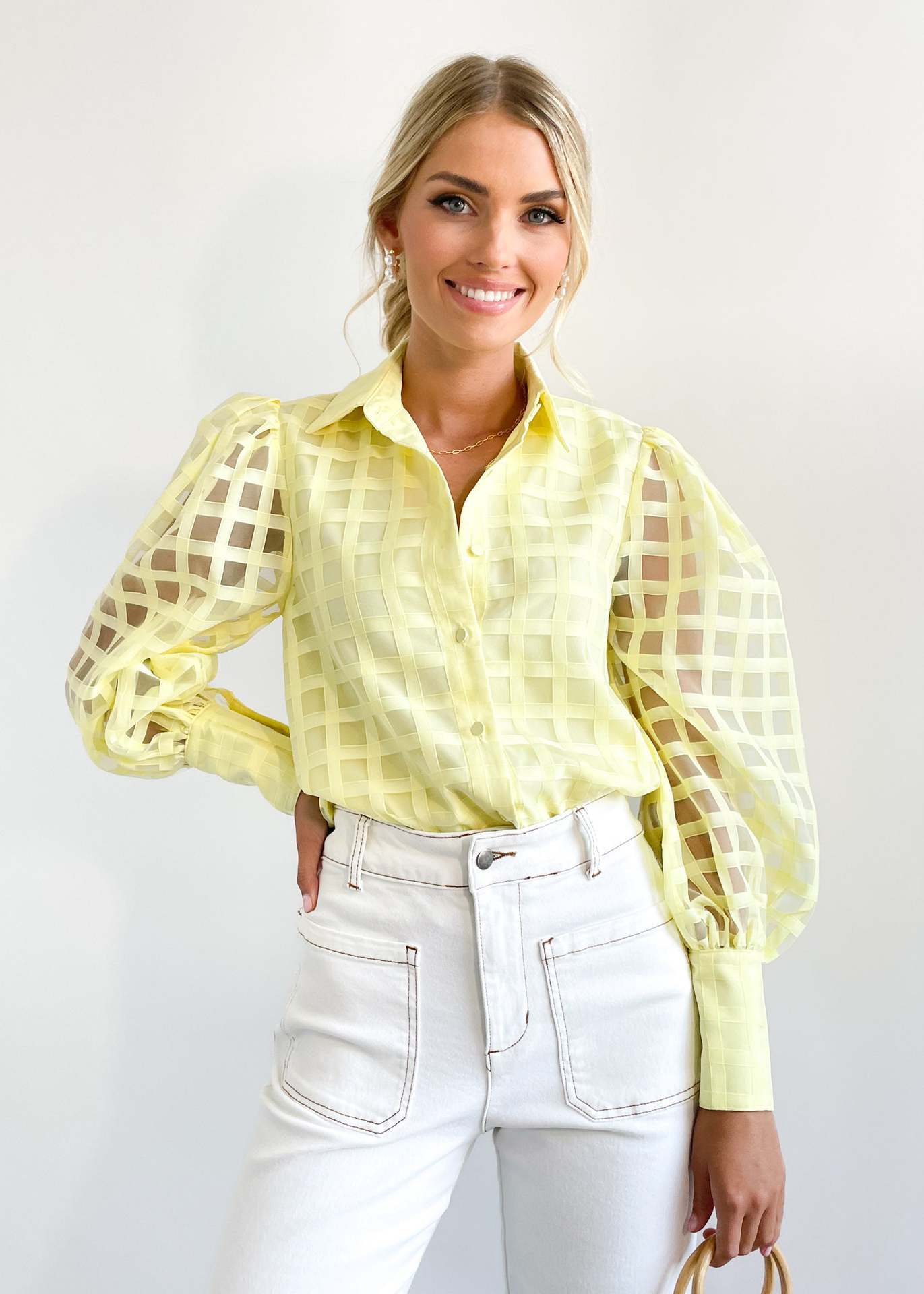 Women's checked shirt with sheer puff sleeves, size