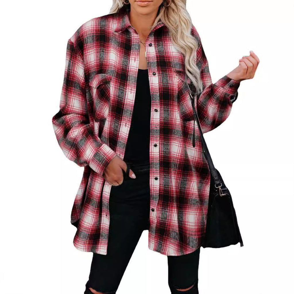 Women's checked shirt jacket made of soft flannel with practical pockets, size S