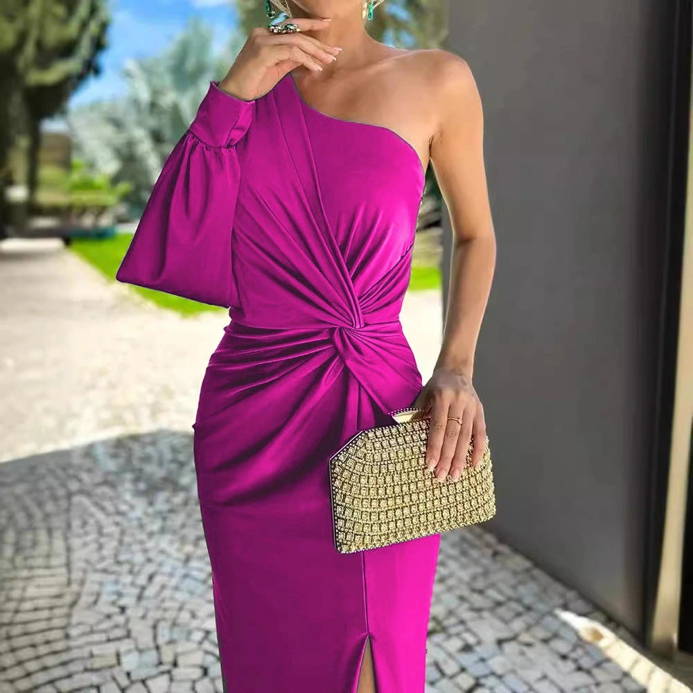 Valenzora | Satin-Maxikleid mit One-Shoulder