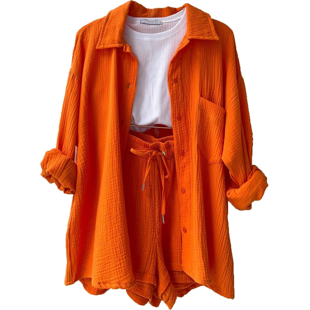 Women's casual summer outfit with modern button placket and elastic waistband, size S