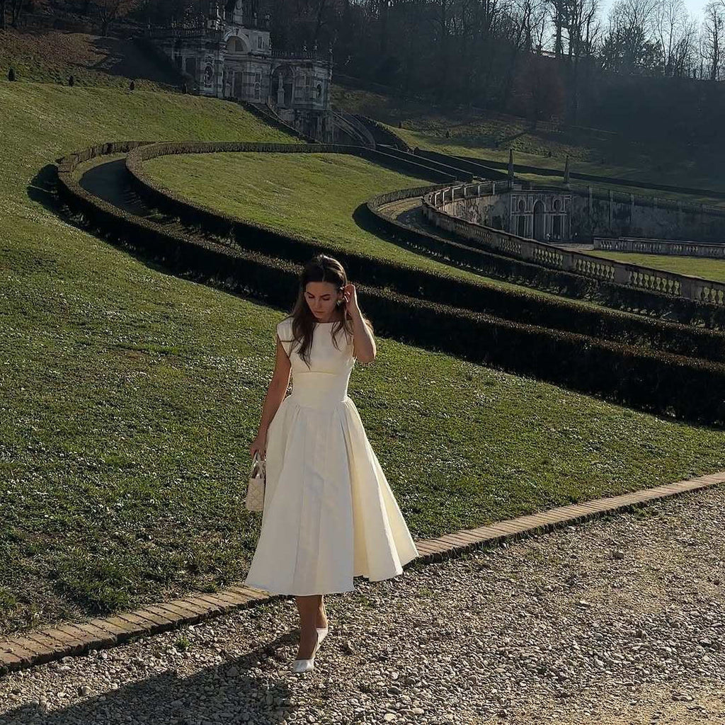 Damen A-Linien-Kleid mit elegantem Bustier-Oberteil und schwingendem Rock, Größe