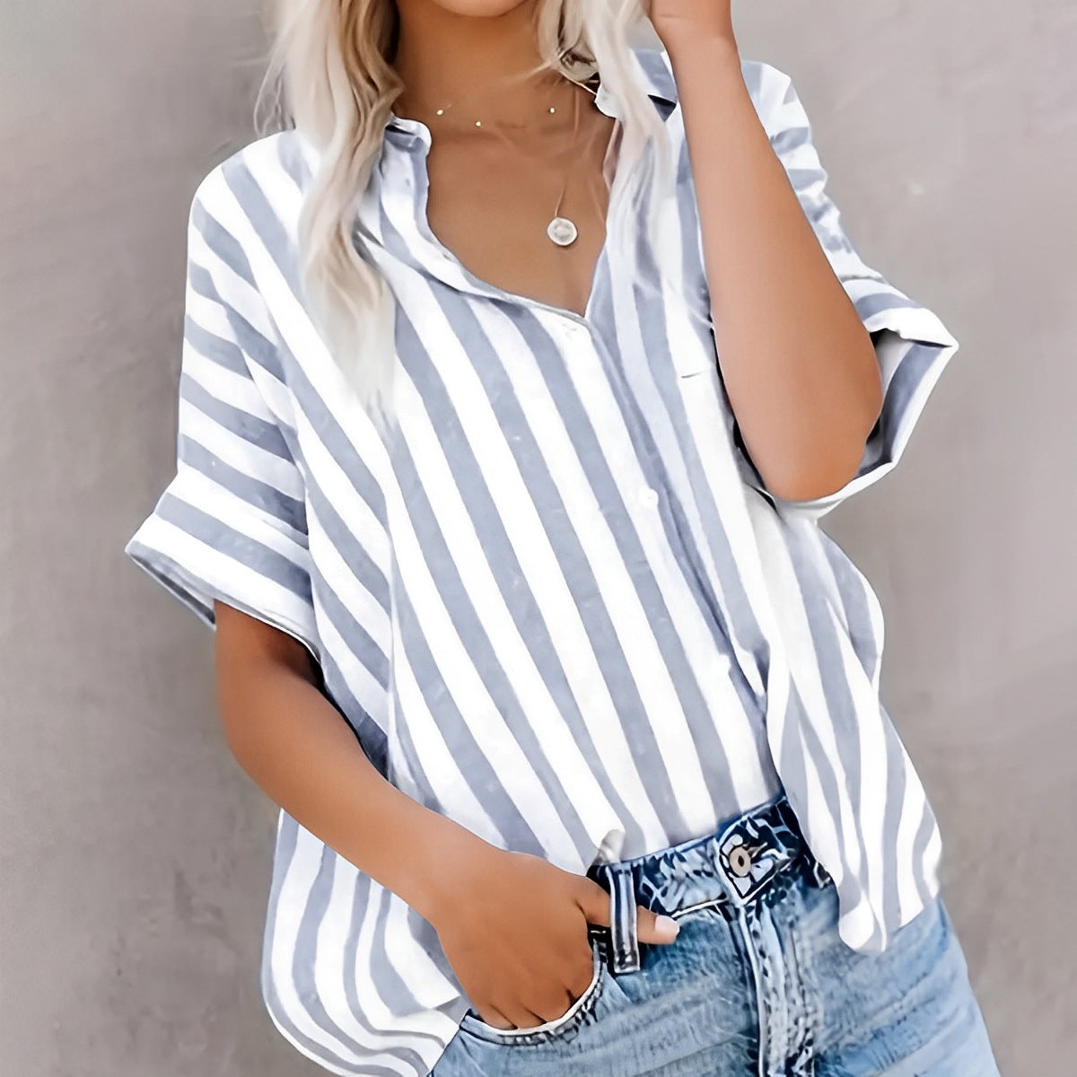 Damen Oversized Streifenhemd mit klassischem Kragen und kurzen Ärmeln, Größe