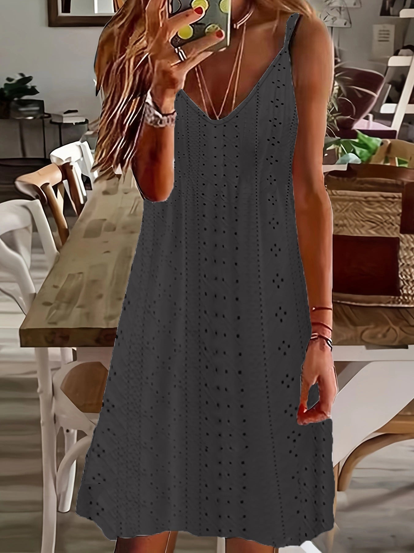Women's airy V-neck dress in a casual style, size S