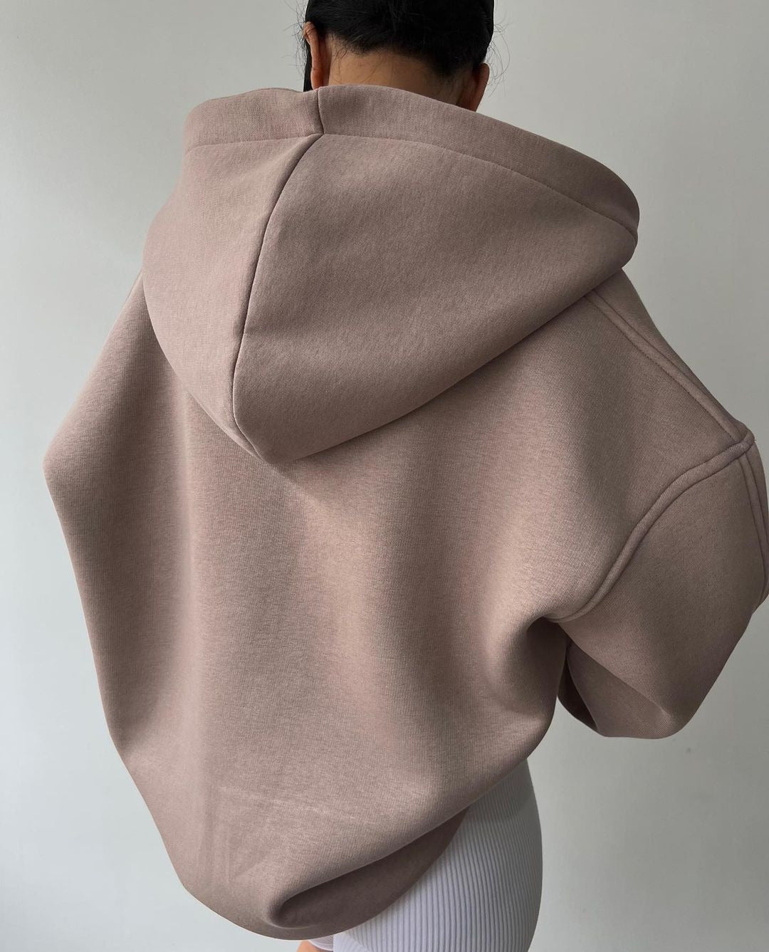 Women's oversized hoodie with kangaroo pocket and comfortable fit, size S