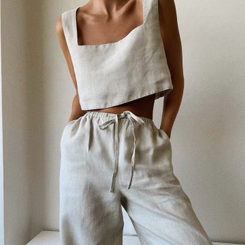 Women's cropped top with square neckline and wide straps, size [size missing]
