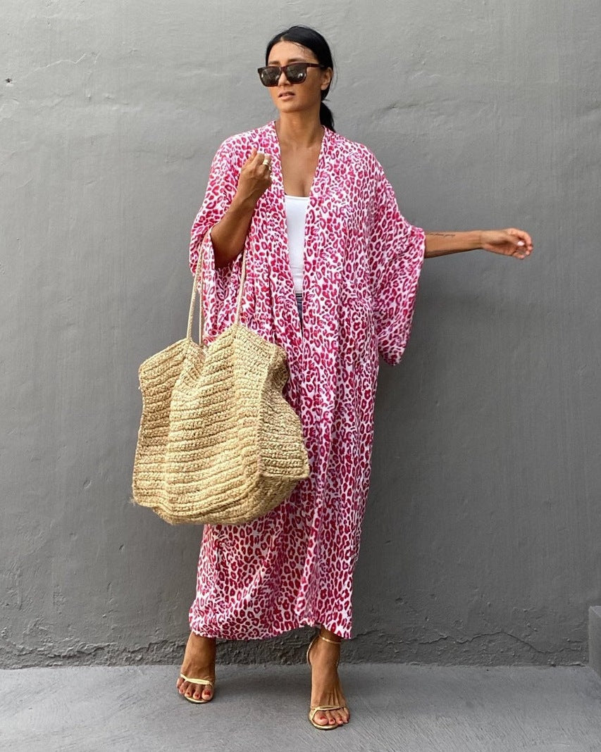 Women's kimono robe with leopard print, size