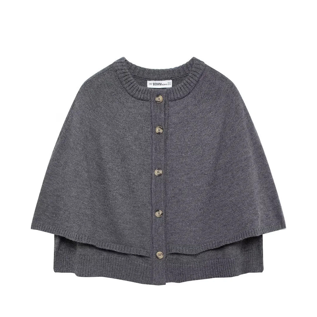 Damen-Cape aus weichem Strick mit Knöpfen, Größe