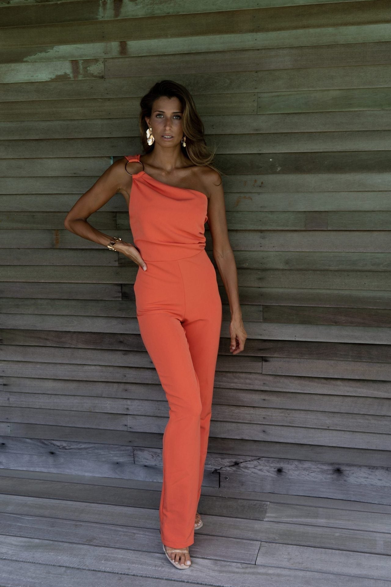 Eleganter Damen-Overall mit asymmetrischem Schnitt und raffinierten Details, Größe [Größe fehlt]