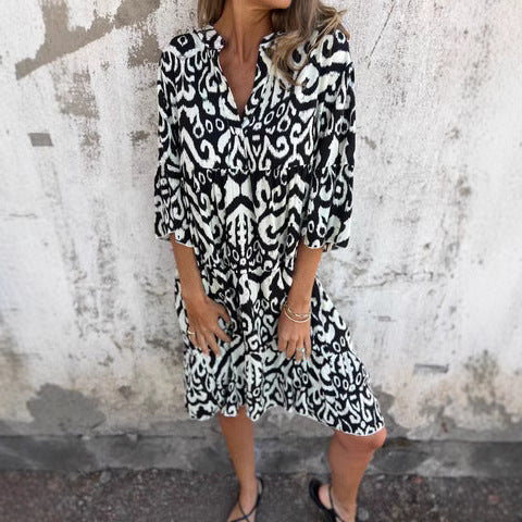 Women's casual beach dress with high side slits and fashionable print pattern, size S
