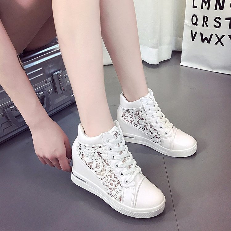 Women's wedge sneakers with fashionable lace detail and casual metallic finish, size Valenzora