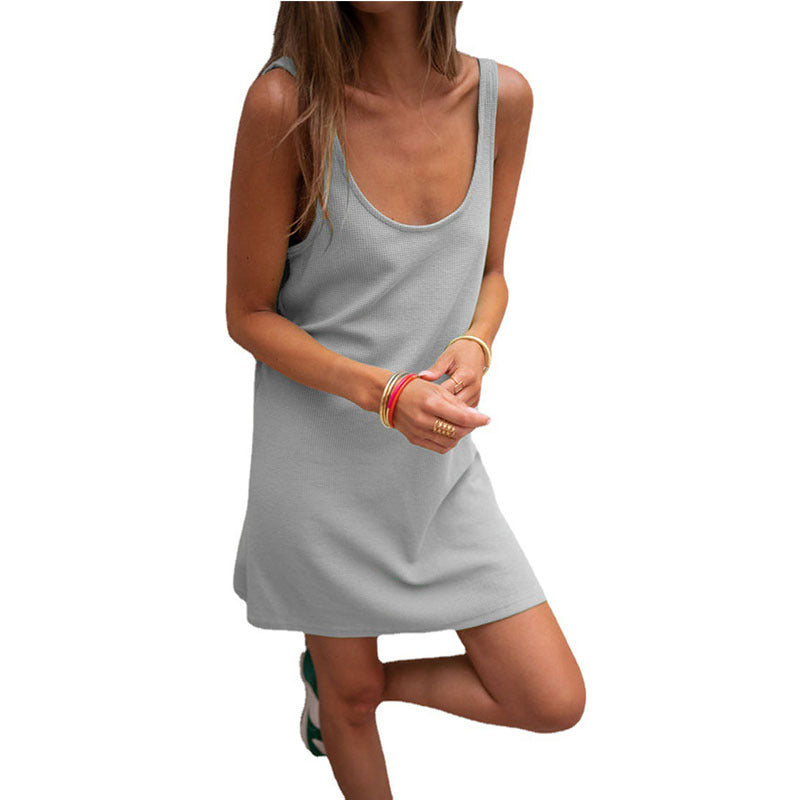 Women's casual dress in a sophisticated ribbed cut with a deep neckline and simple design, size Valenzora