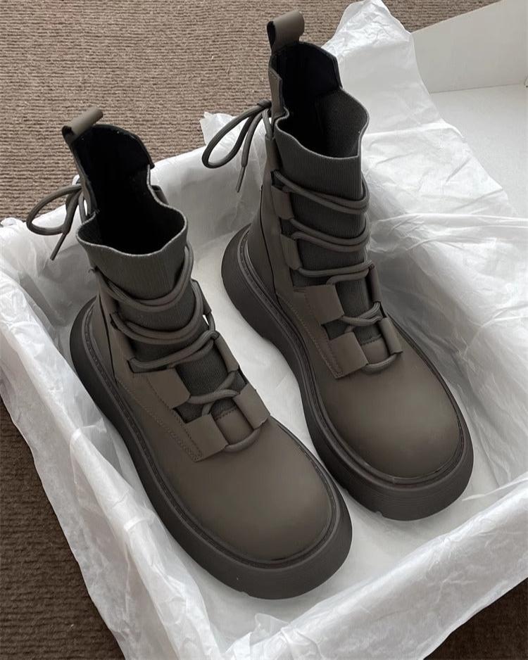 Valenzora | Thick veteran boots