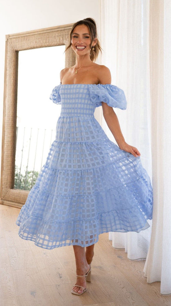 Valenzora | Women's dress with a single neck, lantern sleeves, layered seams