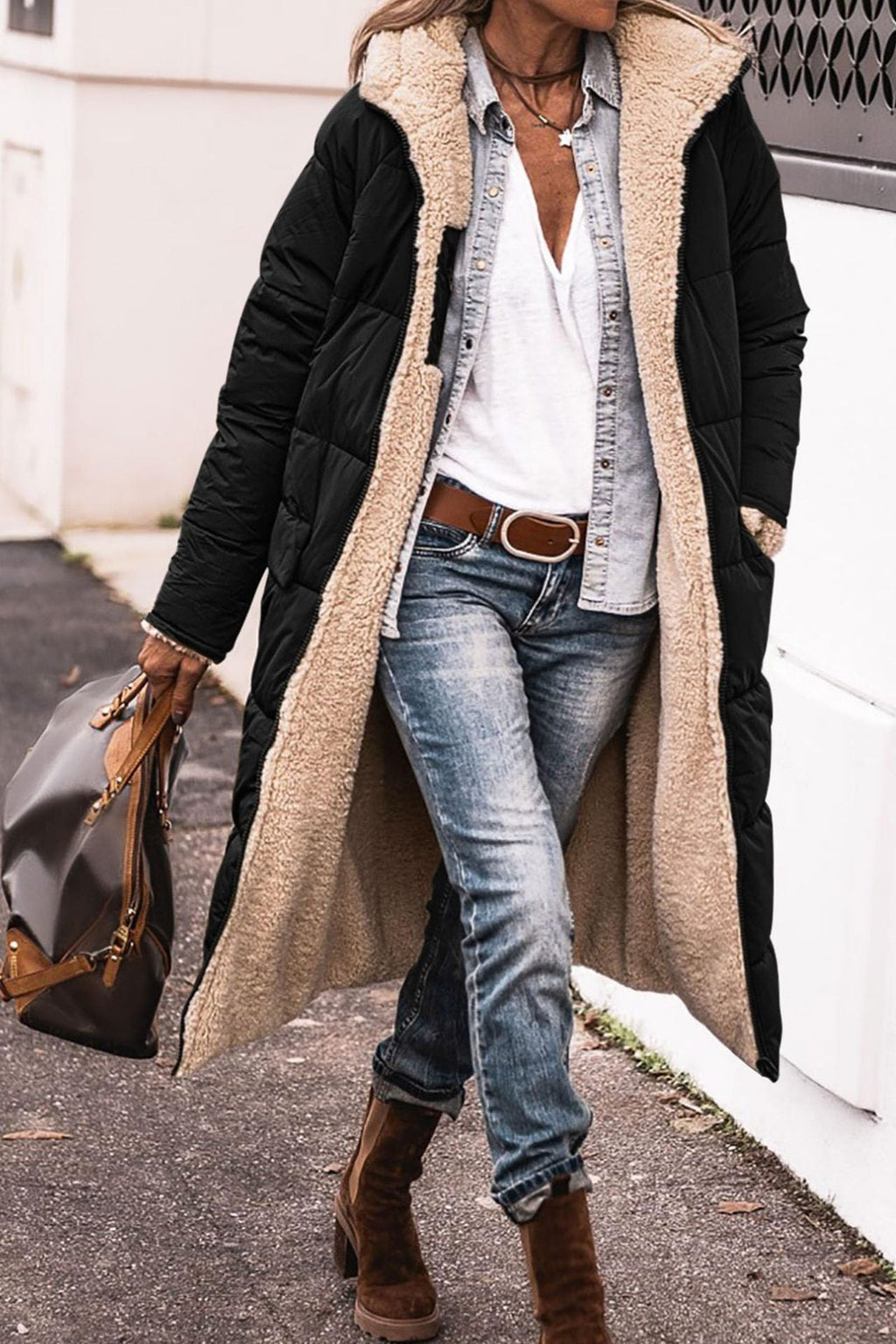 Long, comfortable coat that can be worn on both sides.