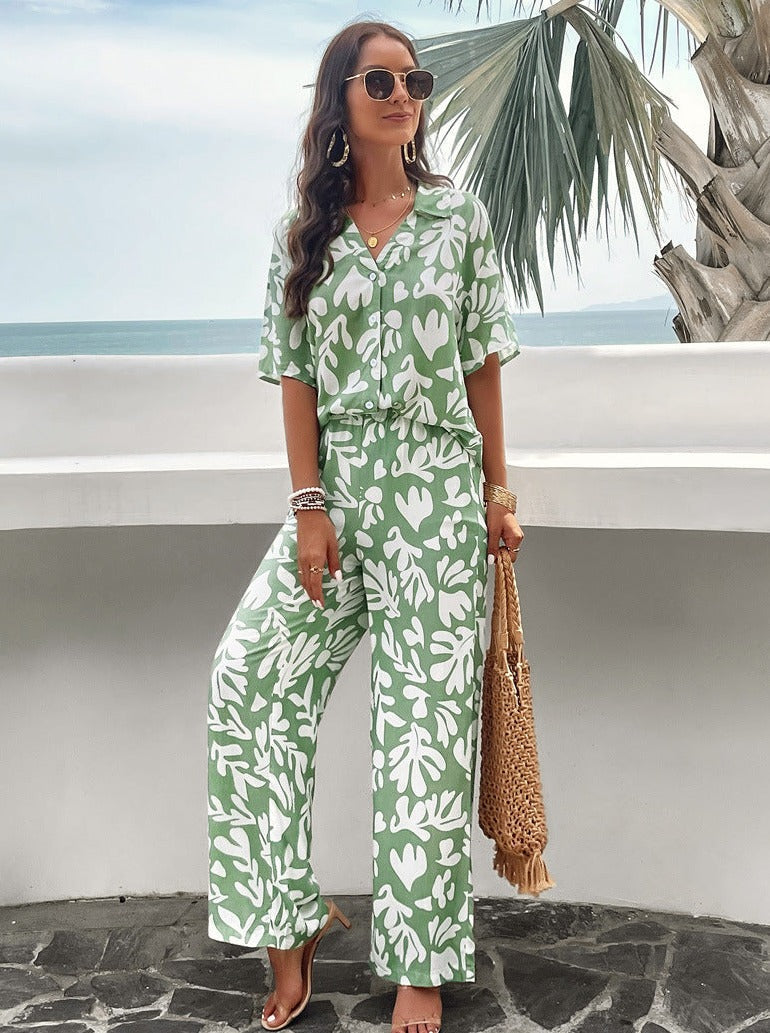 Valenzora | Summer suit with print and short sleeves