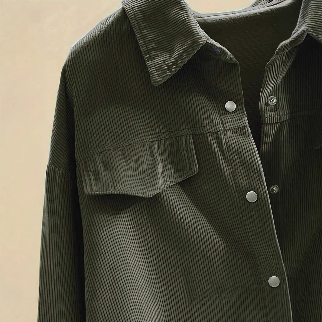Women's oversized ribbed shirt with chest pockets and a stylish collar, size S