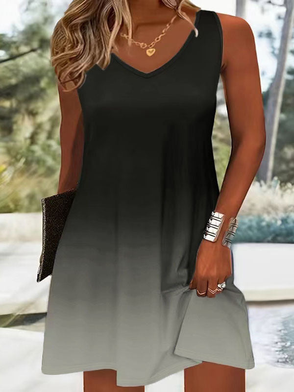 Women's summer V-neck dress in a fashionable ombre design, size S