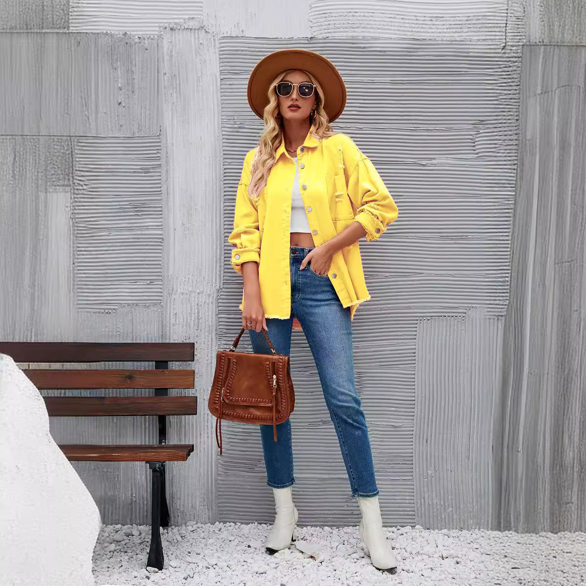 Women's denim shirt jacket in a casual oversized cut with fringed details, size Valenzora