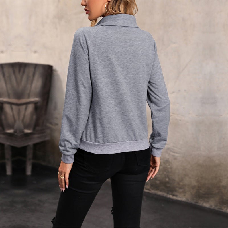Comfortable long-sleeved women's sweatshirt with collar, size
