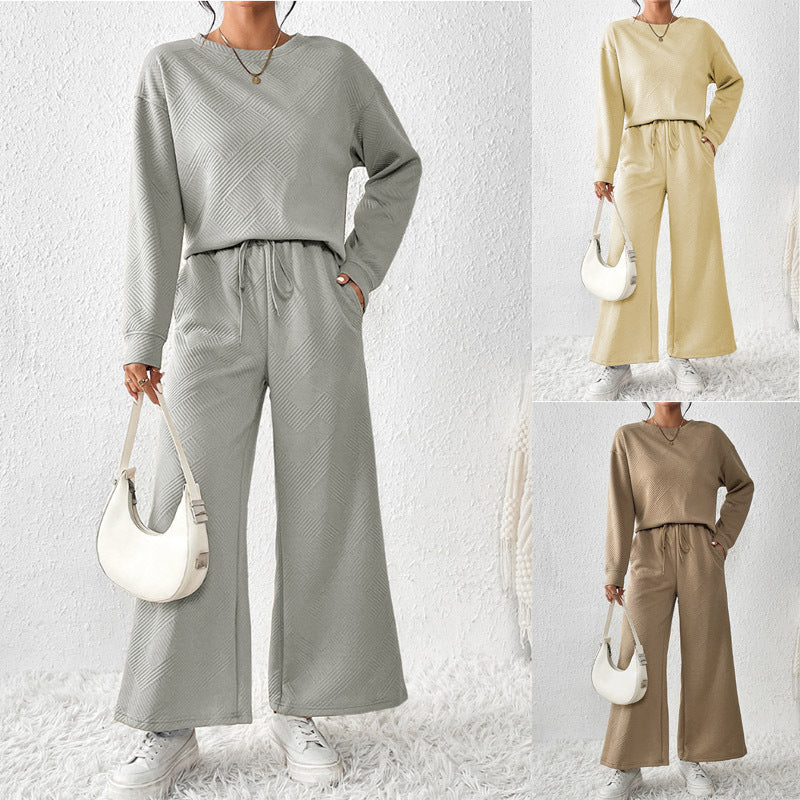 Women's comfortable lounge set with textured pattern, size