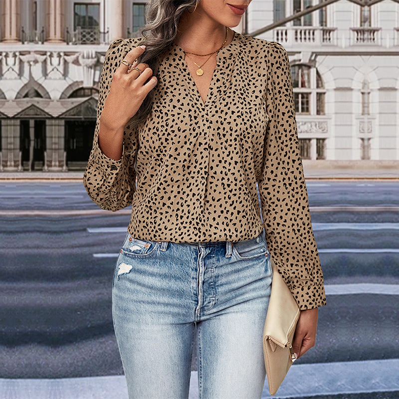 Damenbluse mit modernem Polka-Dot-Design und eleganten Rüschen, Größe [Größe fehlt]