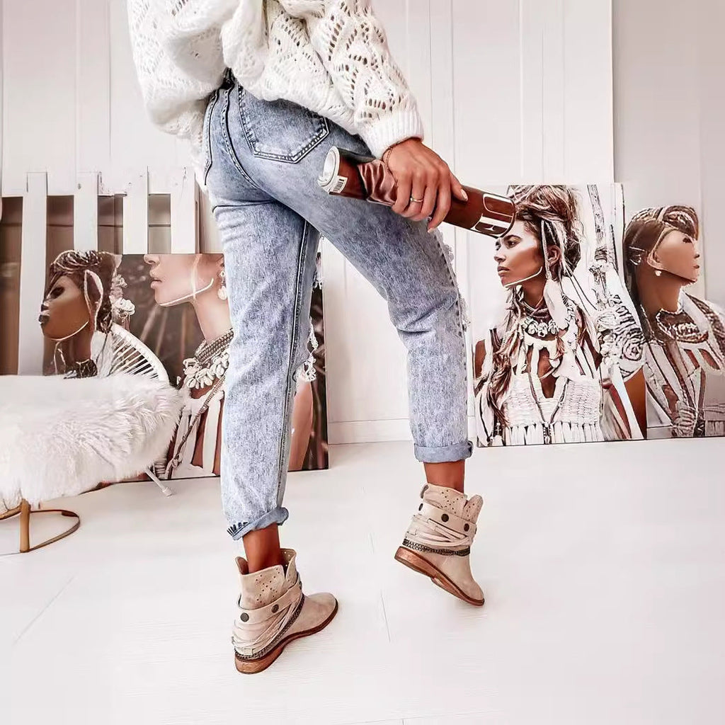 Women's Destroyed Boyfriend Jeans in a casual vintage style with a high waist, size [size missing]