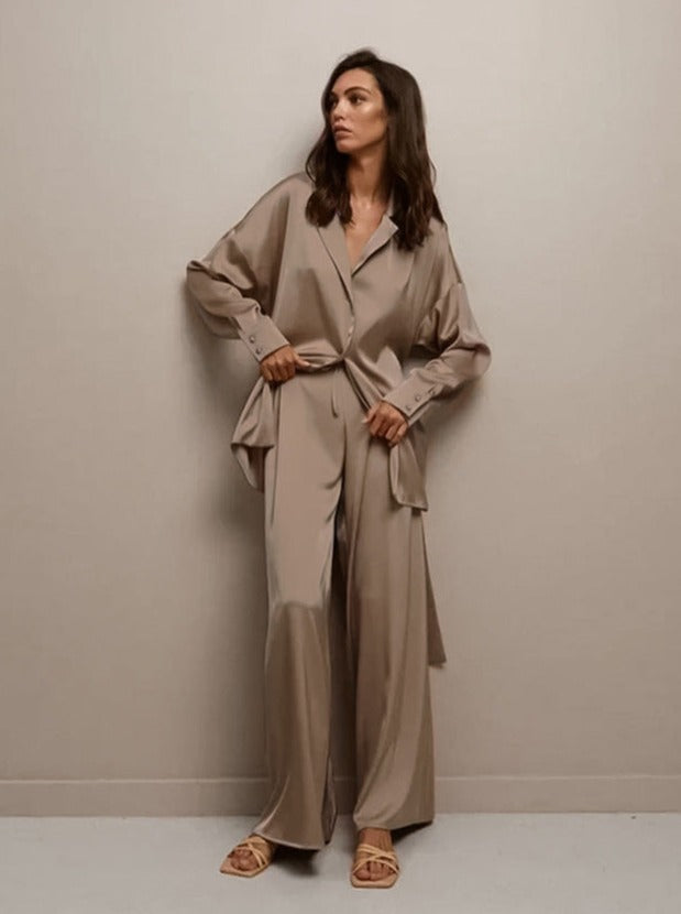 Valenzora | Two-piece French V-neck nightwear Wide-leg trousers